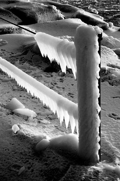 frozen railing.jpg